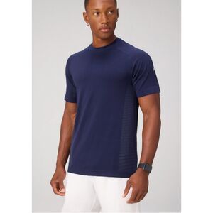 Fabletics The Training Day Tee Deep Navy Seamless Sweat-Wicking Performance Sz L